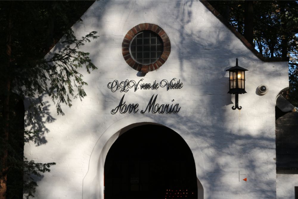 Memorial Chapel Moergestel #5