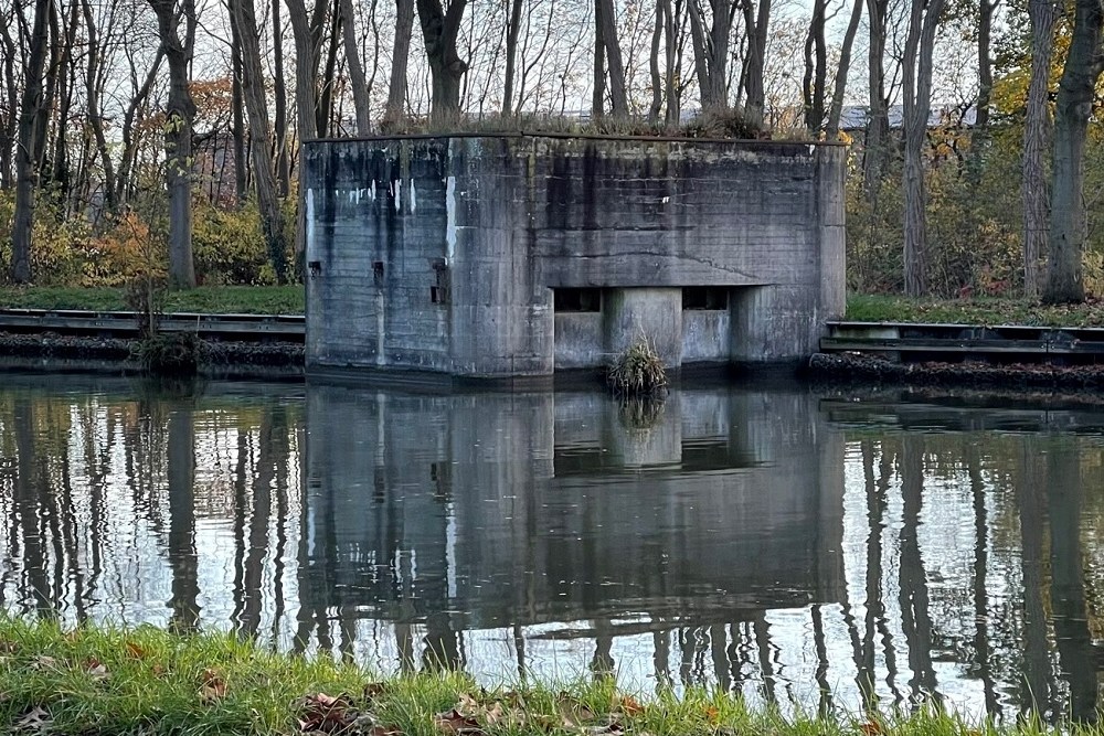 Bunker 16 Border Defence Bocholt-Herentals Canal #5