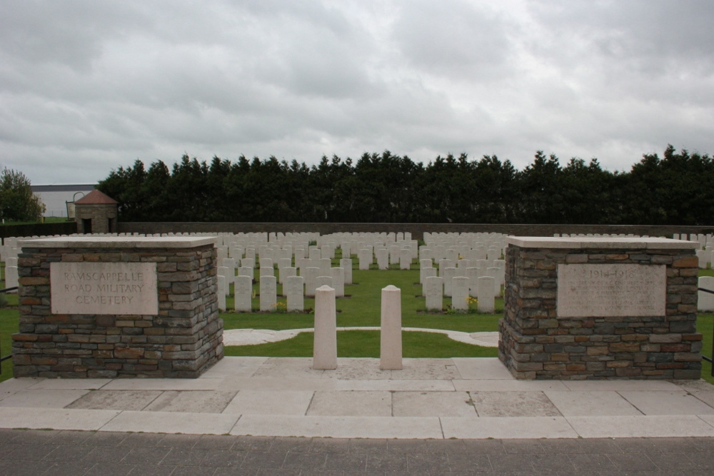 Commonwealth War Cemetery Ramscapelle Road