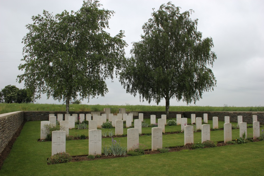 Commonwealth War Cemetery Bunyans #4