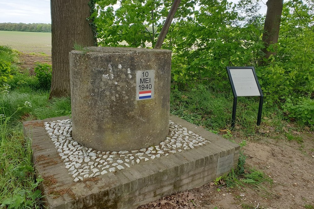 Monument Wegversperring 10 Mei 1940 #4