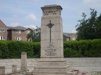 Oorlogsmonument Edmonton Green #1