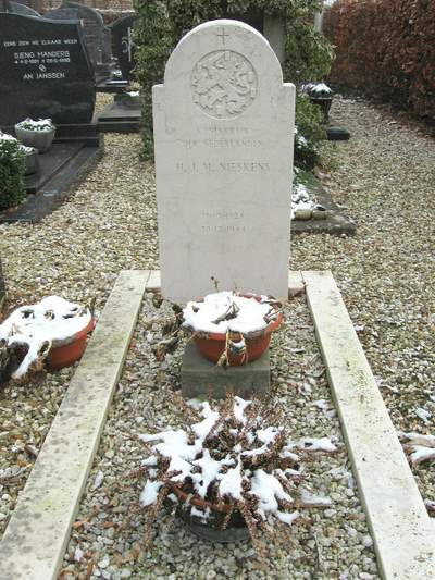 Dutch War Graves Kessel #2