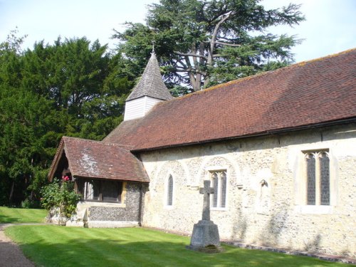 Oorlogsgraf van het Gemenebest Little Bookham Churchyard #1