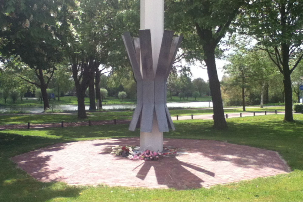 Vredesmonument Wijchen #1