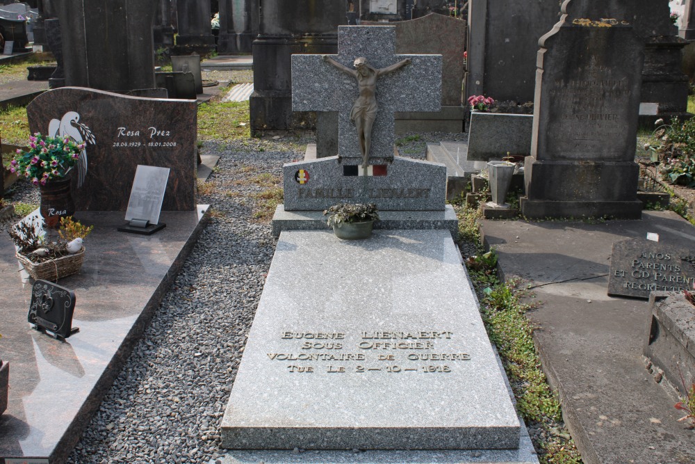 Belgian War Graves Templeuve #1