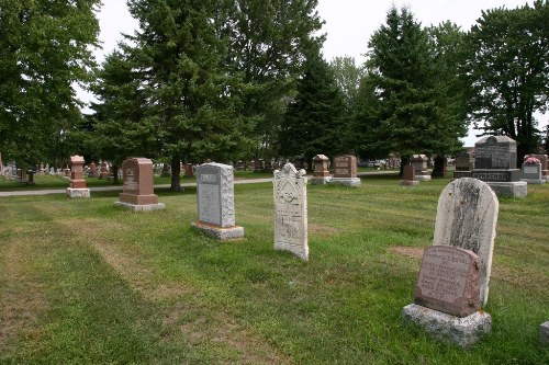 Commonwealth War Graves Alliston Union Cemetery