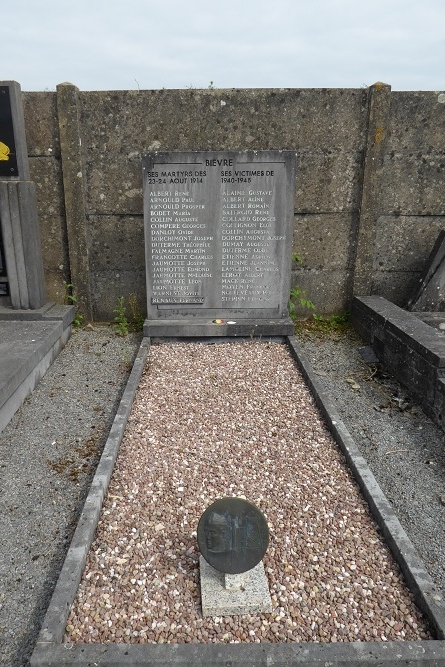 Memorial Cemetery Bièvre #2