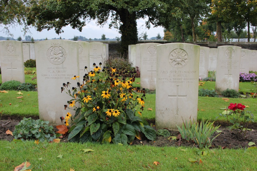 Canadian Cemetery Sailly-sur-la-Lys #4