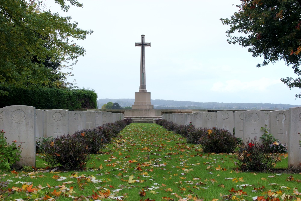 Commonwealth War Cemetery La Chaudiere #3