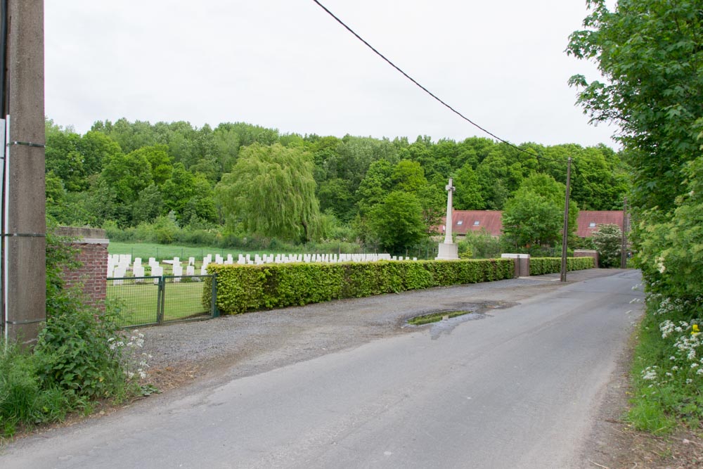 Commonwealth War Cemetery Underhill Farm #3