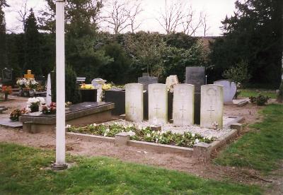 Commonwealth War Graves Municipal Cemetery Vught #2