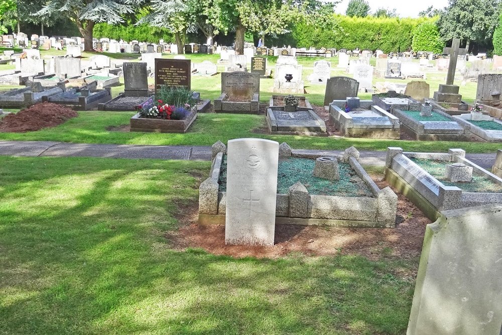 Commonwealth War Grave Almondsbury Cemetery #1