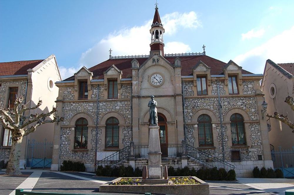 War Memorial Le Touvet #1