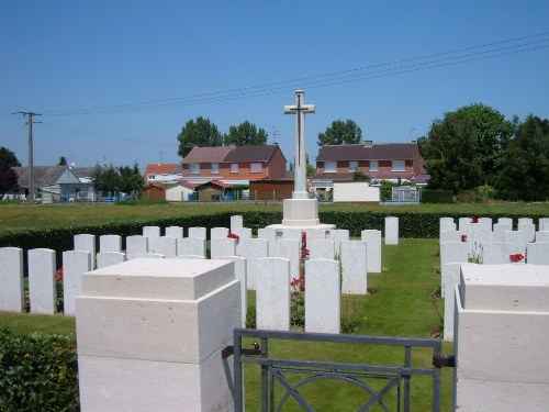Commonwealth War Graves Rumilly-en-Cambrsis Extension