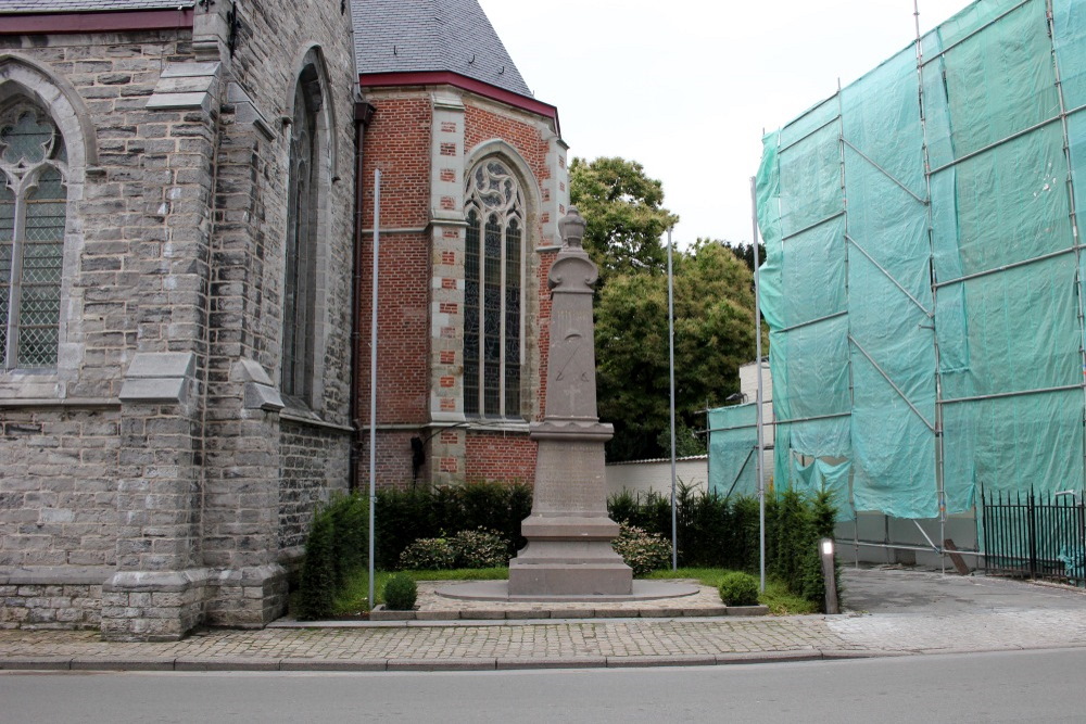 Oorlogsmonument Berchem #1