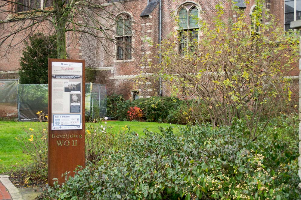 Infobord 75 Jaar Bevrijding WOII Hoogstraten #1