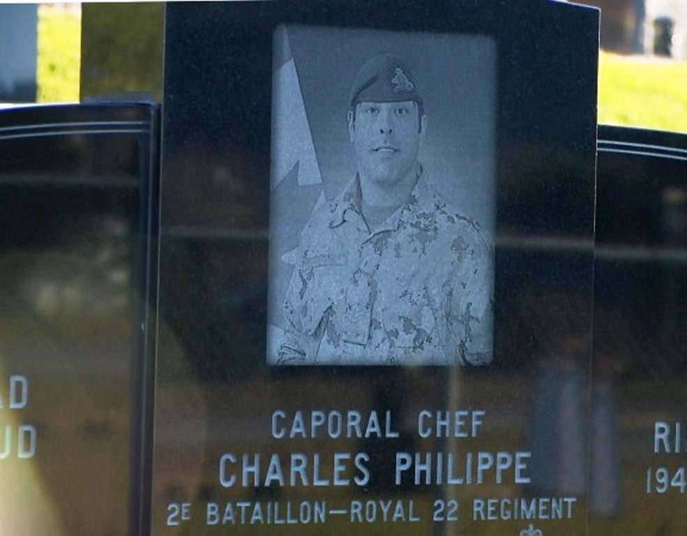 Canadian War Grave Notre Dame des Sept Douleurs Cemetery