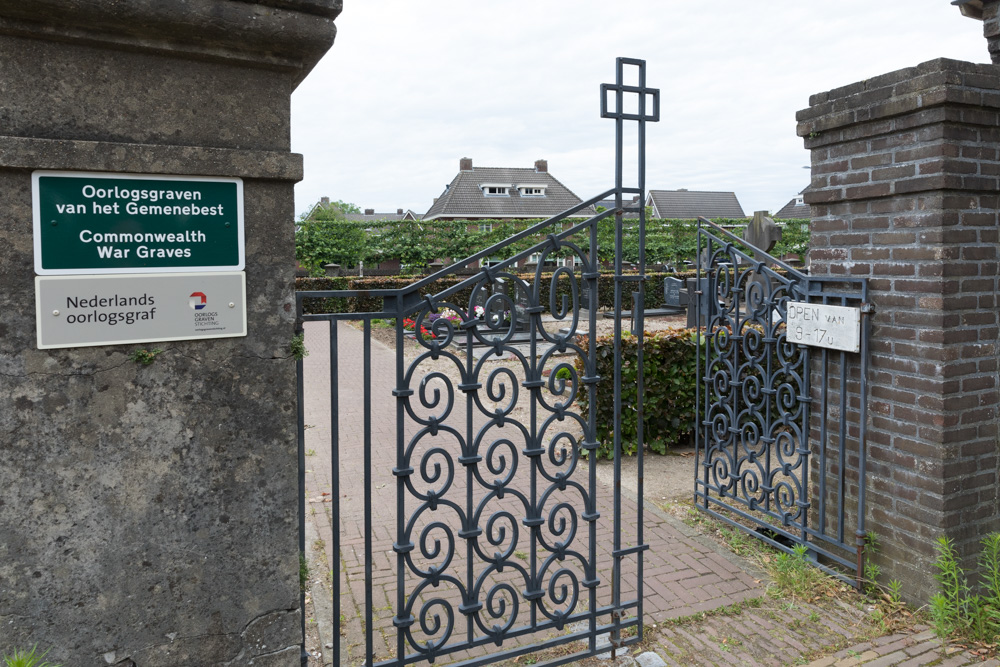 Dutch War Grave Sint Anthonis #4