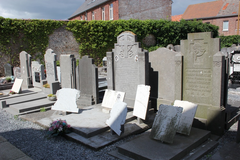 Belgian War Graves Helkijn