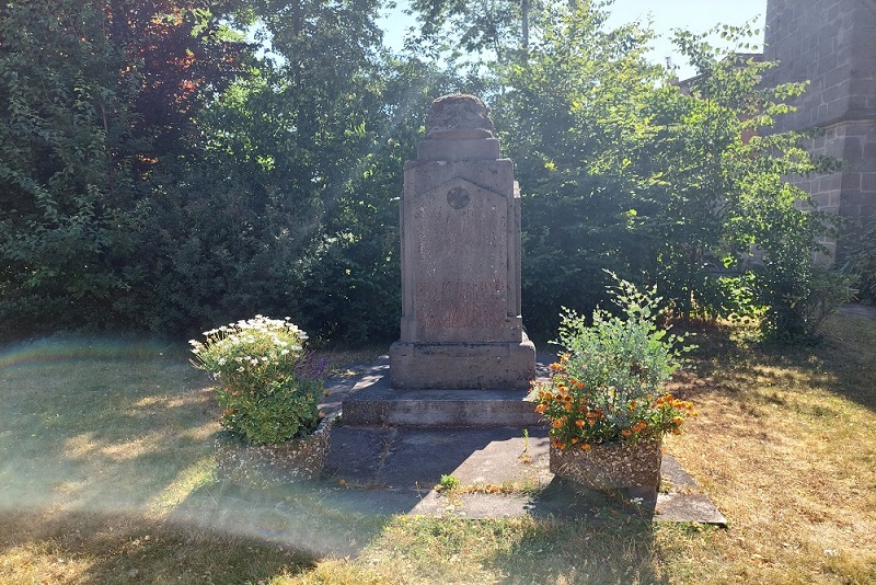 Oorlogsmonument Linden Rimbach Waldhaus