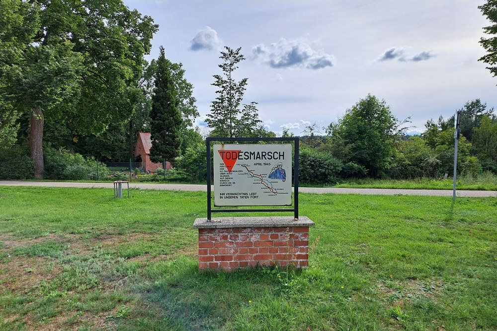 Dodenmarsmonument Linde