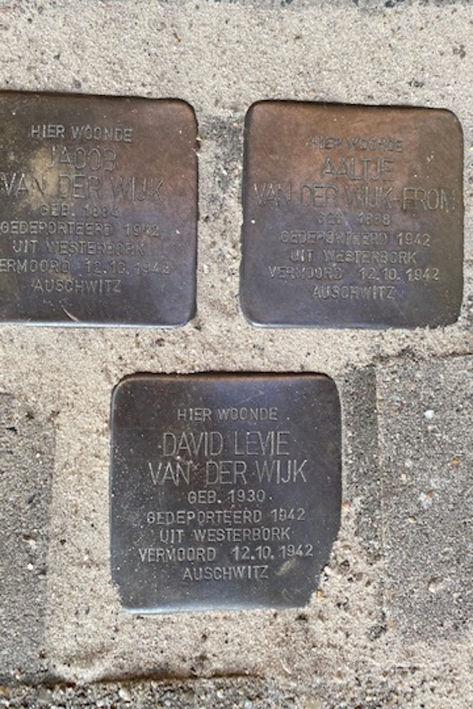 Stolpersteine Alteveerstraat 45 #1