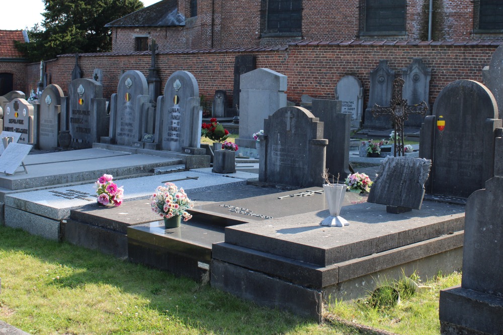 Belgische Graven Oudstrijders Mourcourt #2