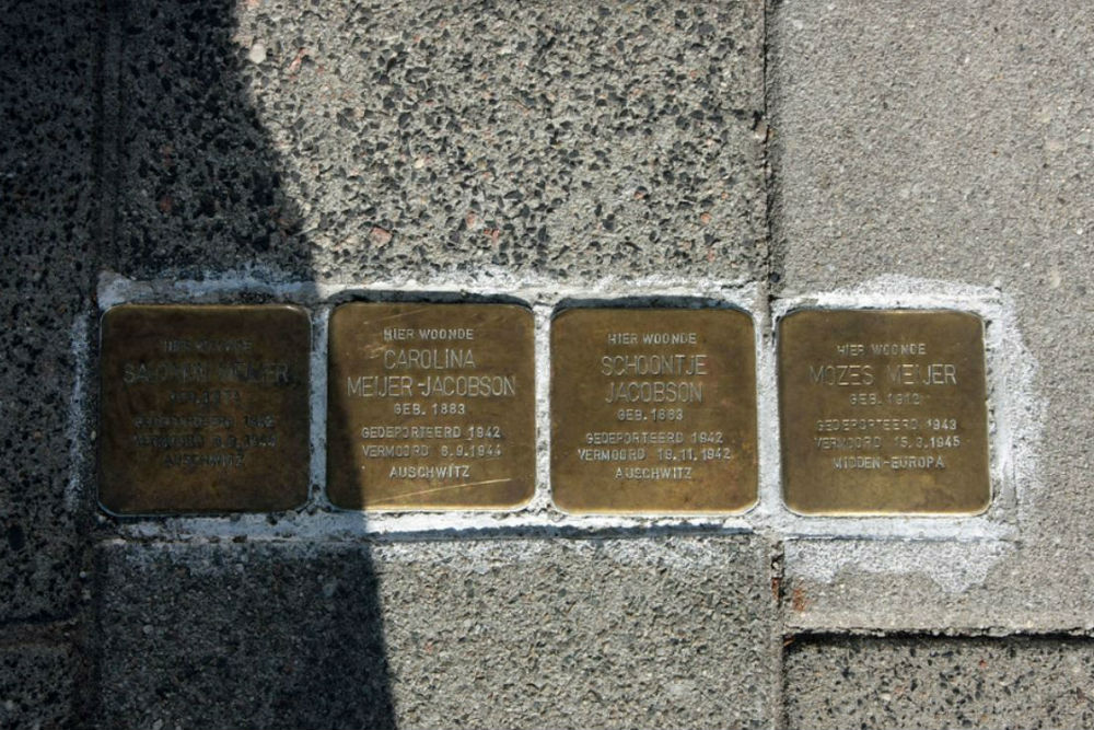 Stolpersteine Dorpsstraat 38 #3