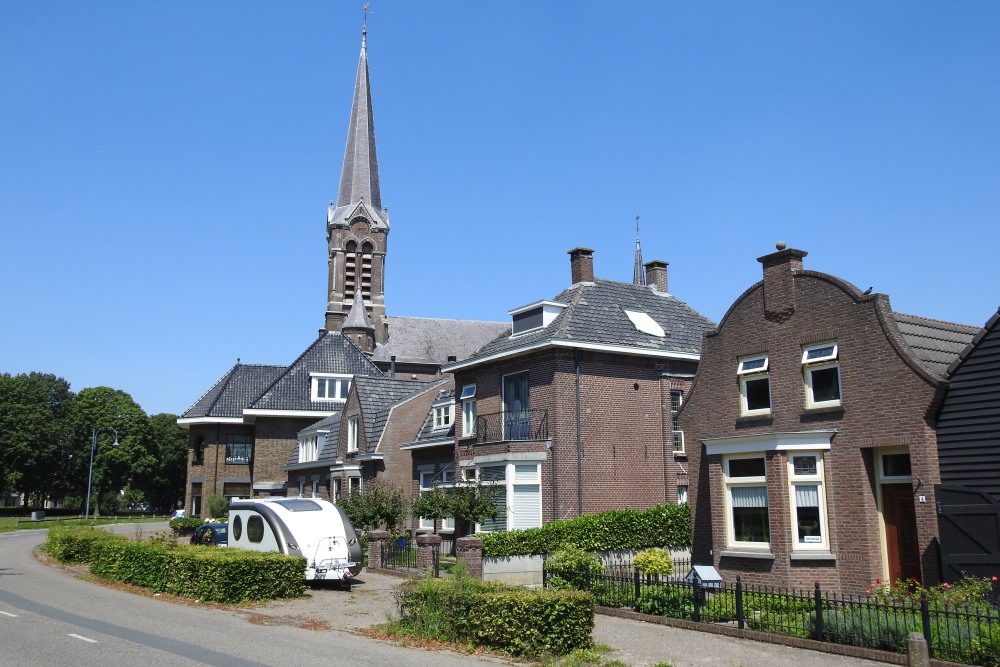 Bullet Impacts & War Damage Houses Den Hout