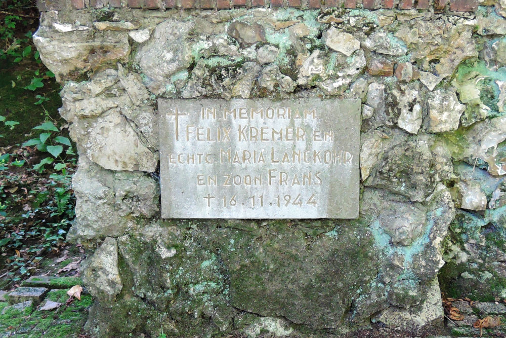 War Memorial Hoeve De Linde #4