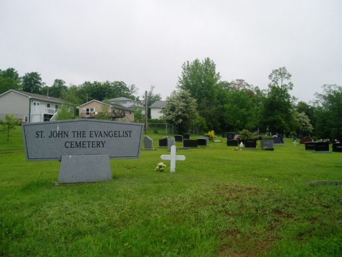Commonwealth War Graves St. John's the Evangelist Cemetery