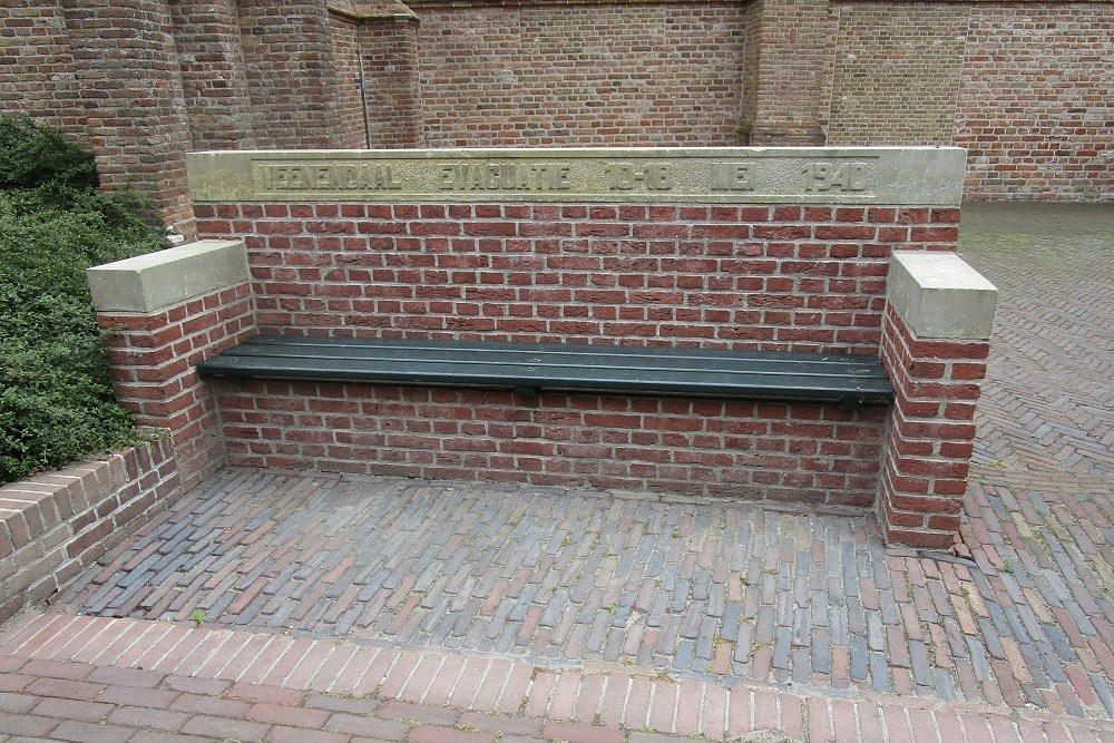 Memorial Bench Bergambacht #3