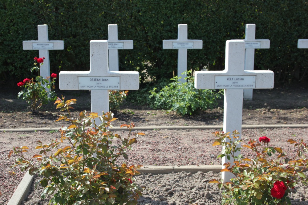 French War Graves Petegem-aan-de-Leie #3