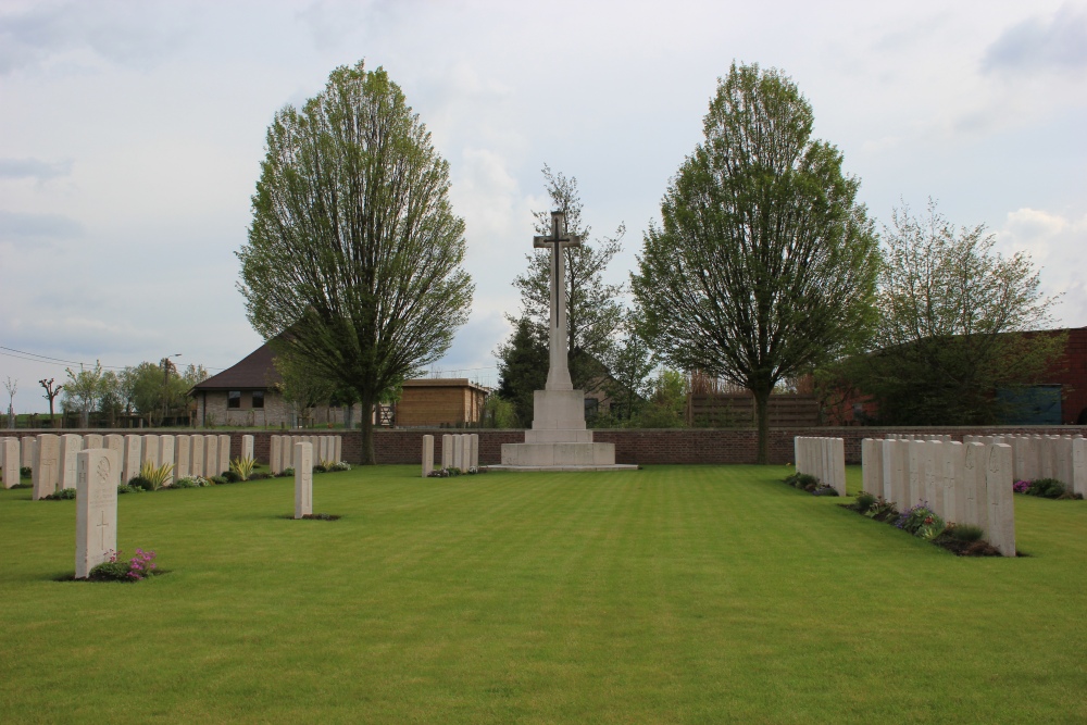 Commonwealth War Cemetery Birr Cross Roads #2