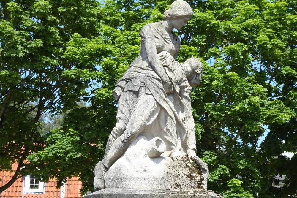 War Memorial Assebroek #2