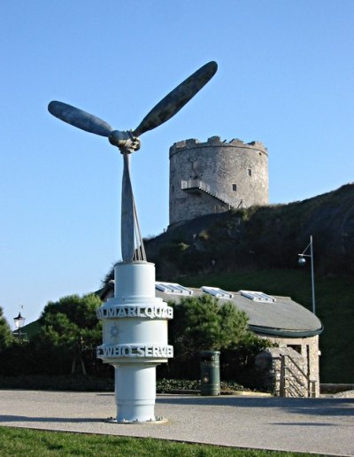 Monument RAF Mount Batten #1