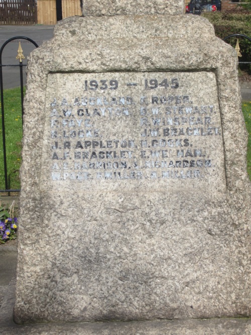 Oorlogsmonument Carlin How #5