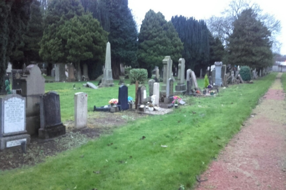 Oorlogsgraven van het Gemenebest High Blantyre Cemetery #1