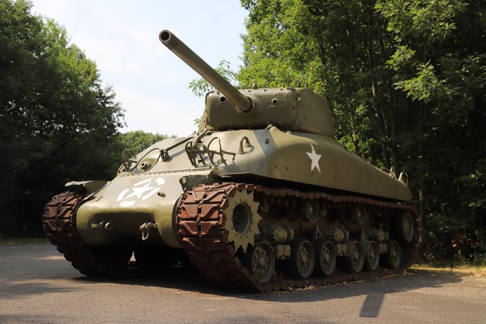 Sherman Tank in museum Bevrijdende Vleugels