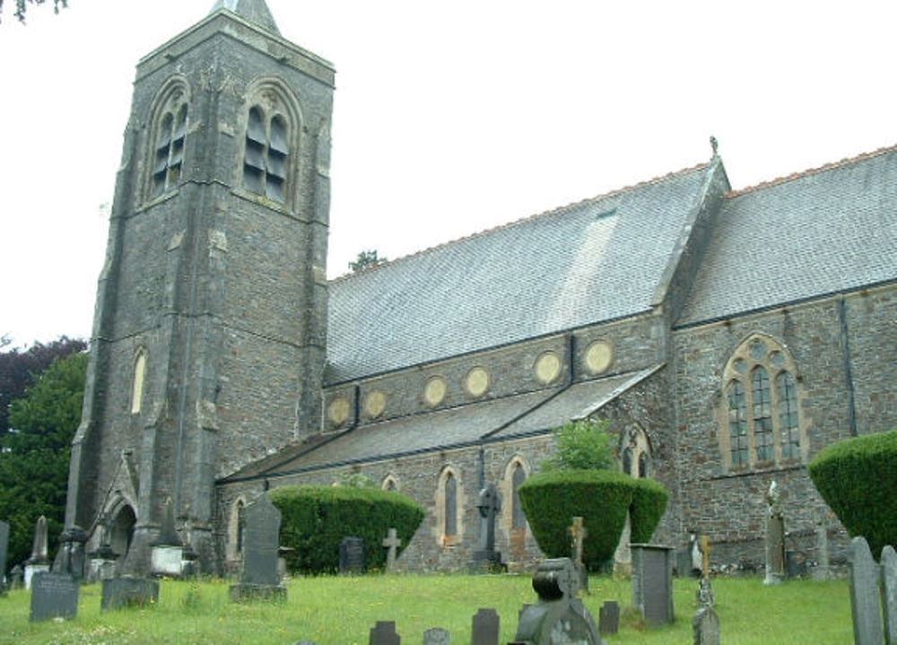 Oorlogsgraven van het Gemenebest St. Peter Churchyard