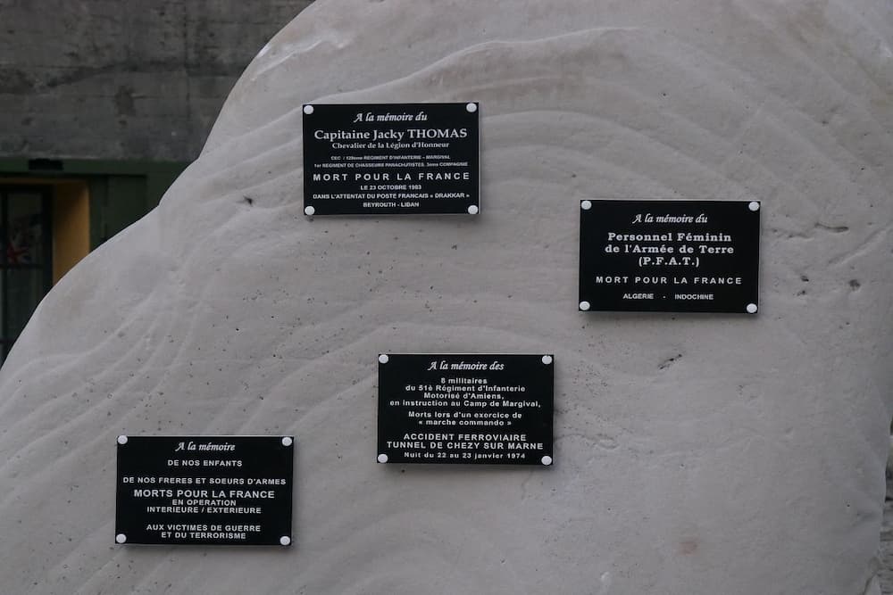 Monument Capitaine Jacky Thomas