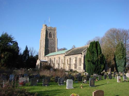 Commonwealth War Graves St. Peter and St. Paul Churchyard