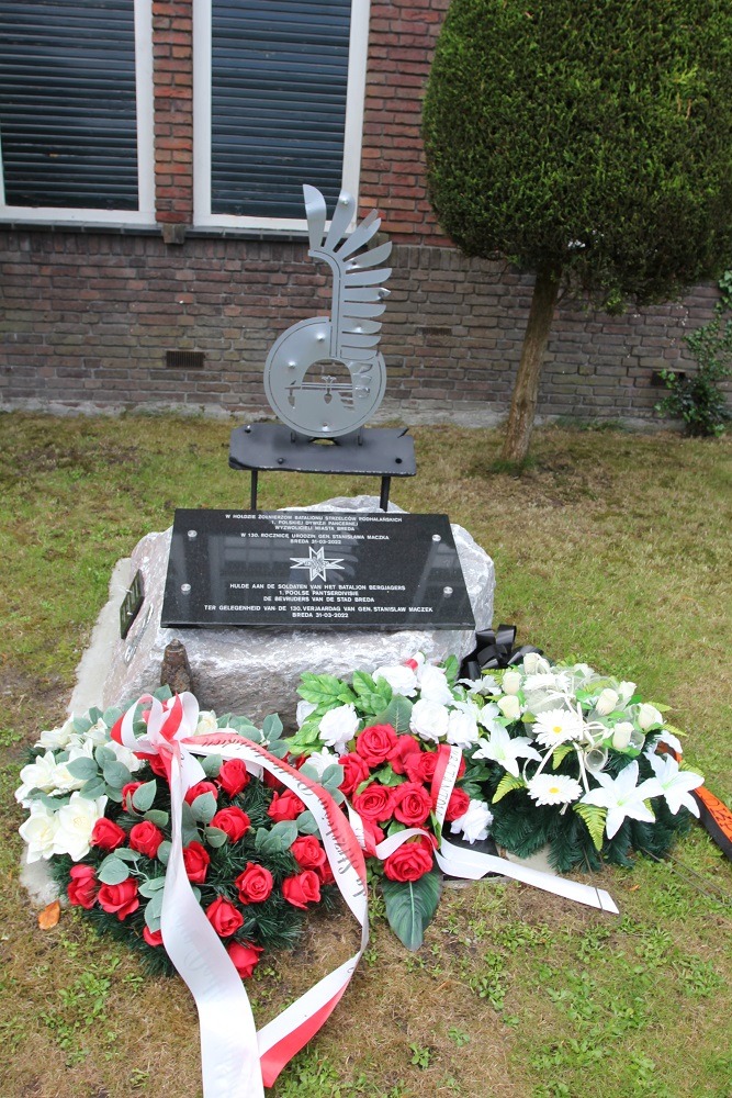 Memorial for Polish Mountaineers #2