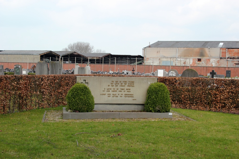 Herdenkingsmonument Begraafplaats Opwijk	 #1