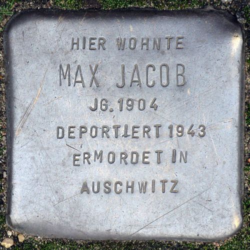 Stolperstein Strae der Pariser Kommune 13