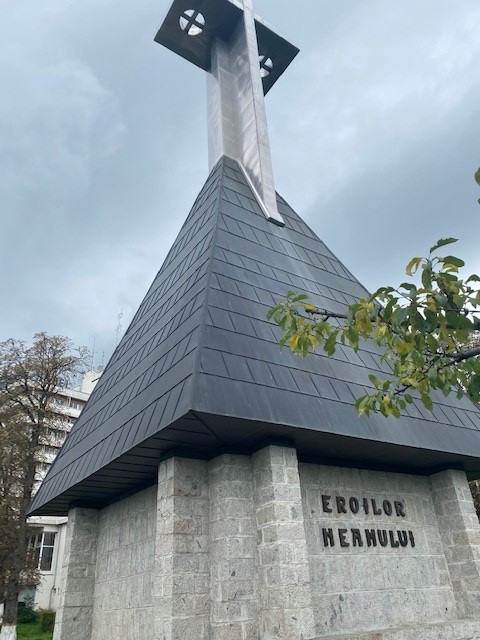 Oorlogsmonument Cluj-Napoca #2