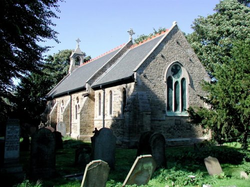 Commonwealth War Graves St. Giles Churchyard