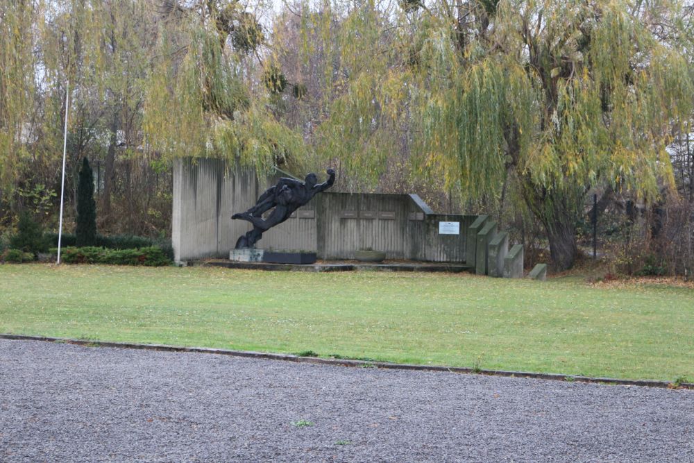 Monument Nederlandse Slachtoffers Voormalig Werkkamp Wernigerode #4