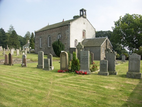 Commonwealth War Graves Muckhart Parish Churchyard #1